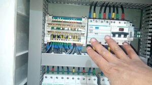 فحص كهرباء المنزل بالرياض