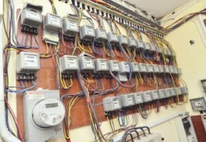 فني صيانة كهرباء بالرياض 